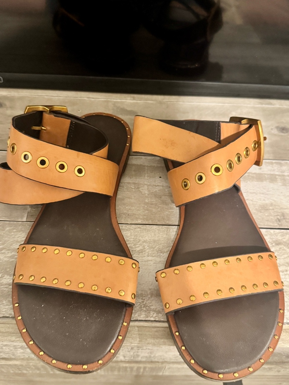 Women’s Tan Stud-Trim Leather Ankle-Strap Flats